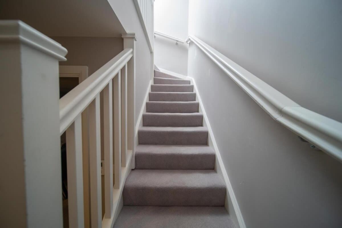 Deluxe Apartment Near Cabot Circus W Parking Sleeps 5 Bristol Zewnętrze zdjęcie