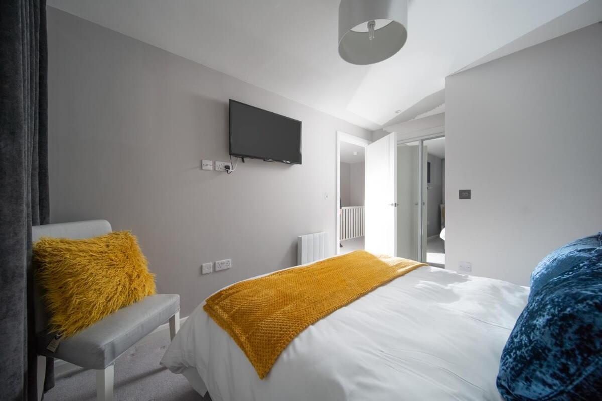 Deluxe Apartment Near Cabot Circus W Parking Sleeps 5 Bristol Zewnętrze zdjęcie